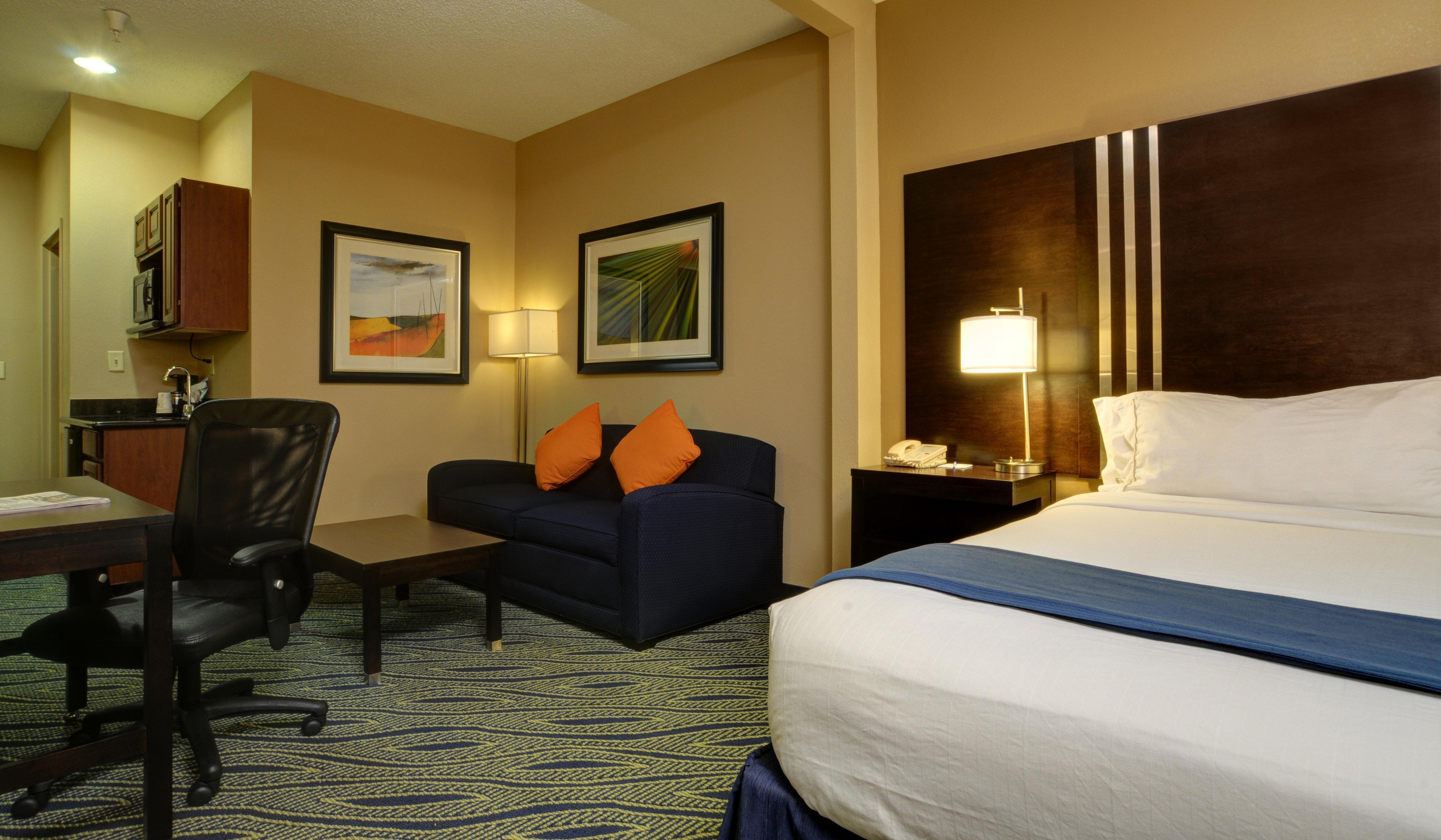 Holiday Inn Express & Suites Midwest City By Ihg Zewnętrze zdjęcie
