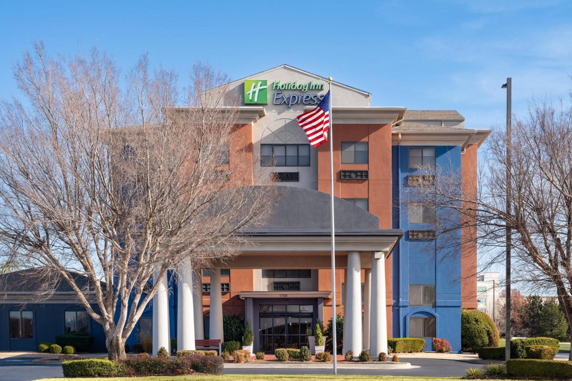 Holiday Inn Express & Suites Midwest City By Ihg Zewnętrze zdjęcie